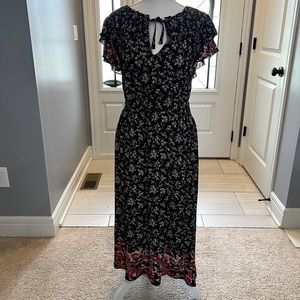 Classically beautiful floral dress